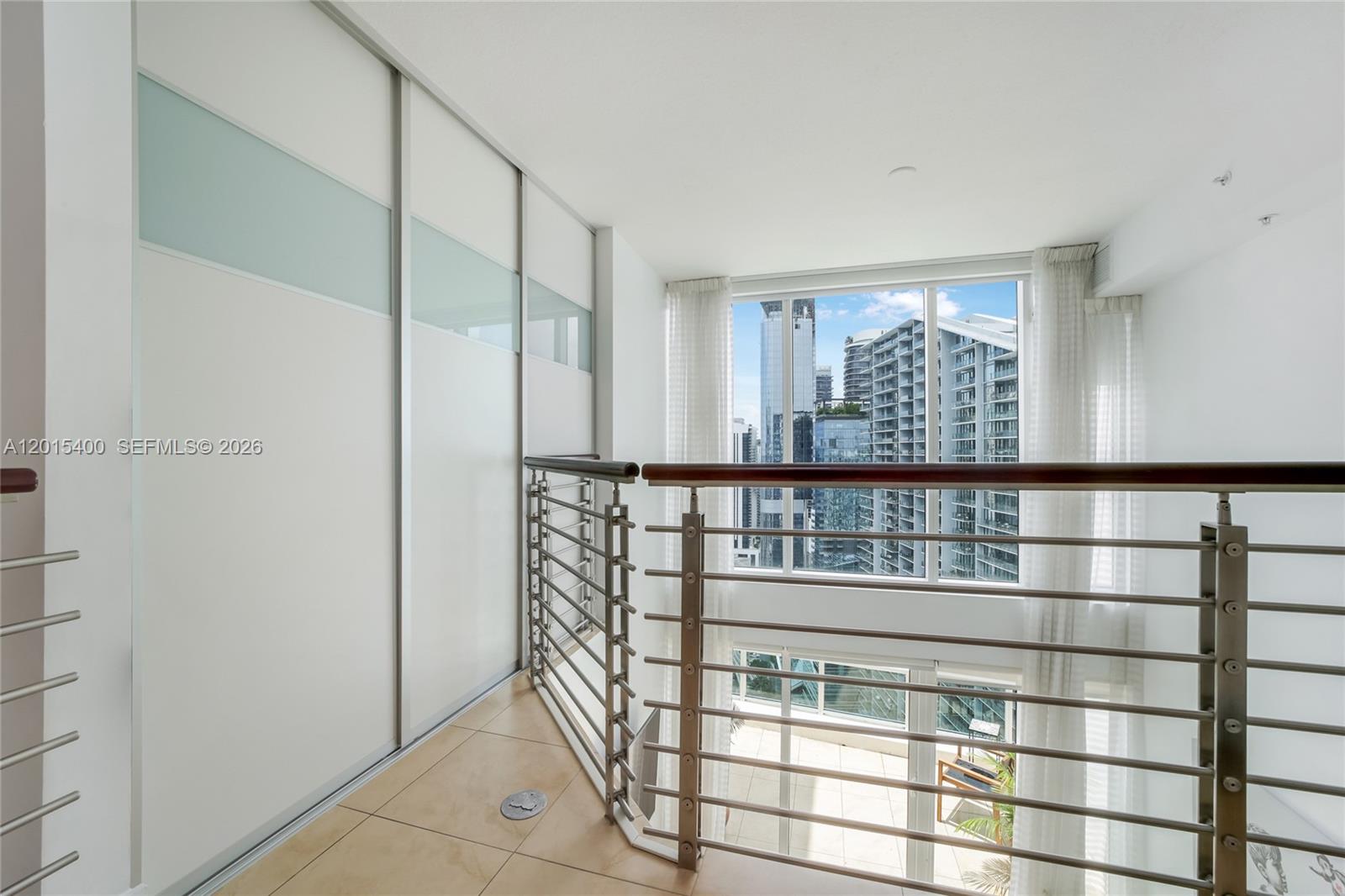 41 SE 5th St #2410 Miami, FL 33131
