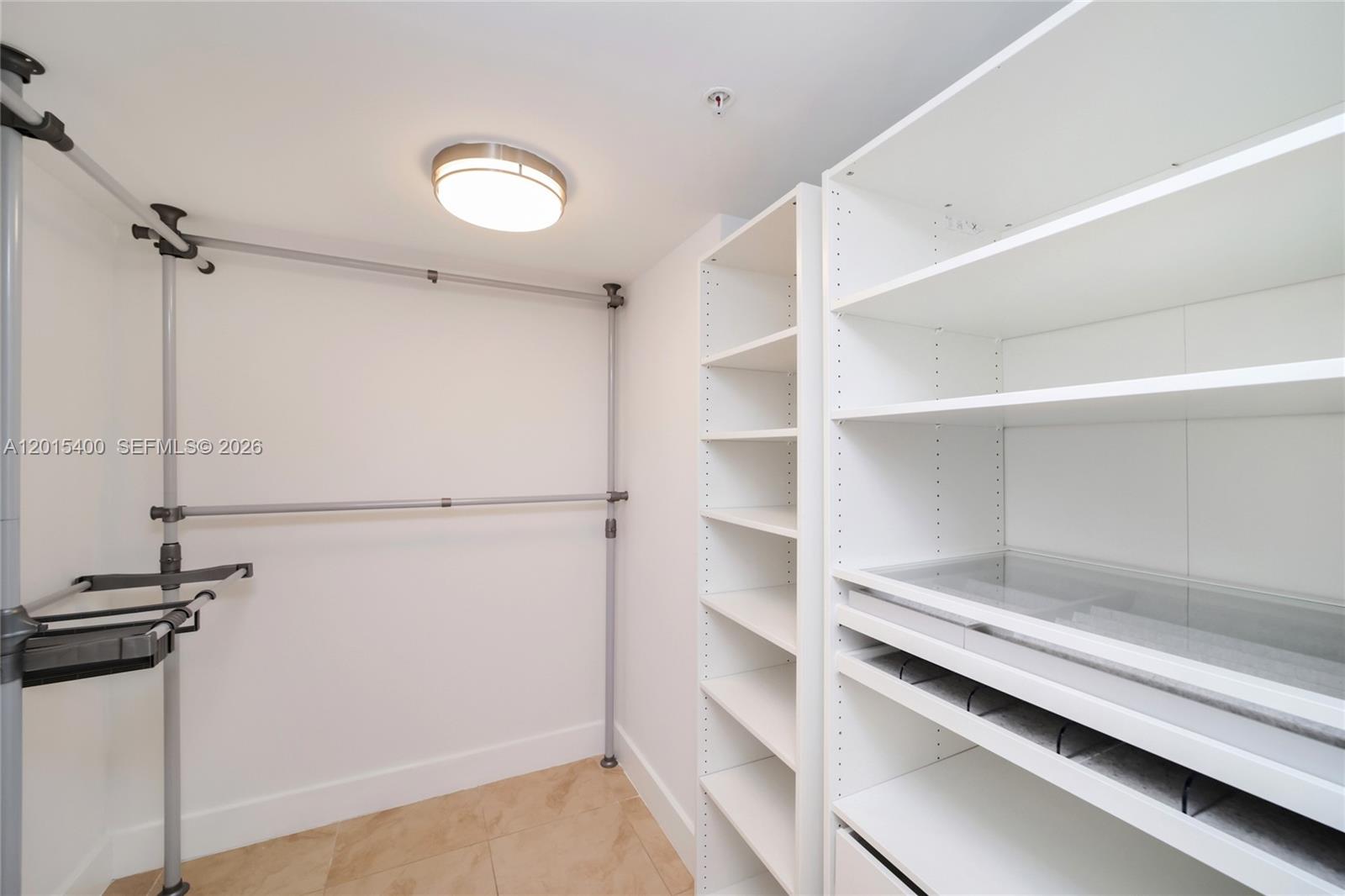 41 SE 5th St #2410 Miami, FL 33131