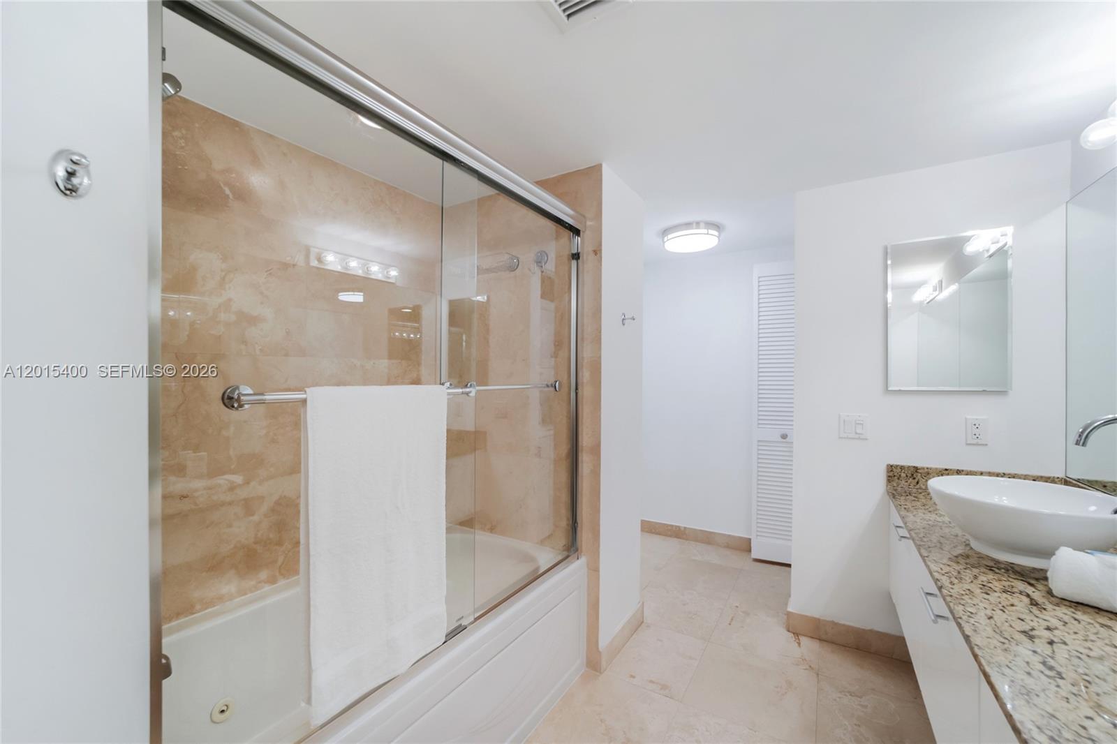 41 SE 5th St #2410 Miami, FL 33131