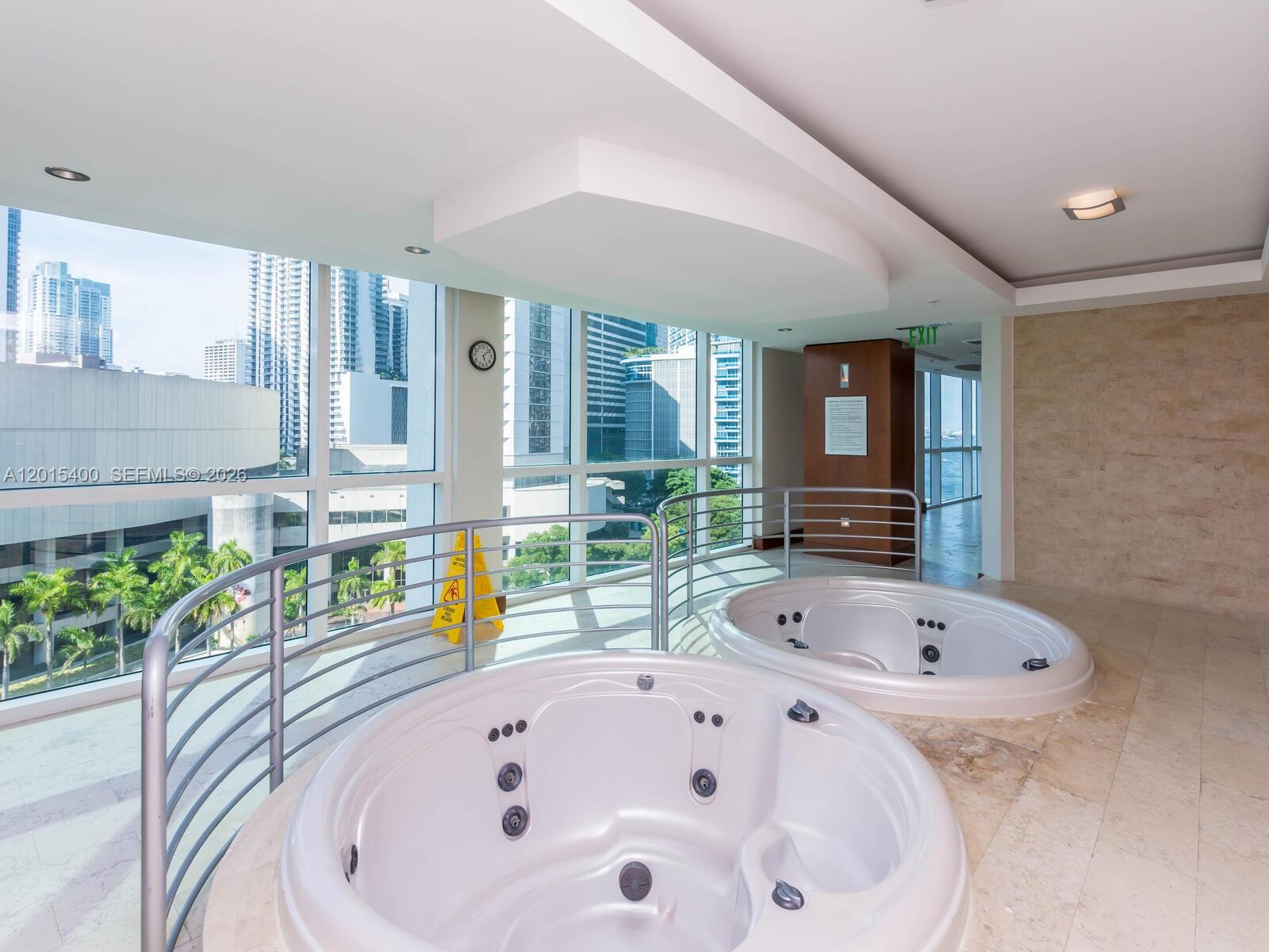 41 SE 5th St #2410 Miami, FL 33131