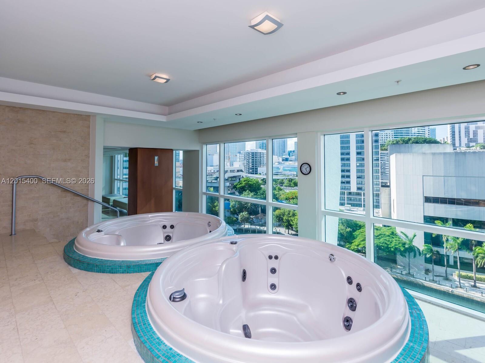 41 SE 5th St #2410 Miami, FL 33131
