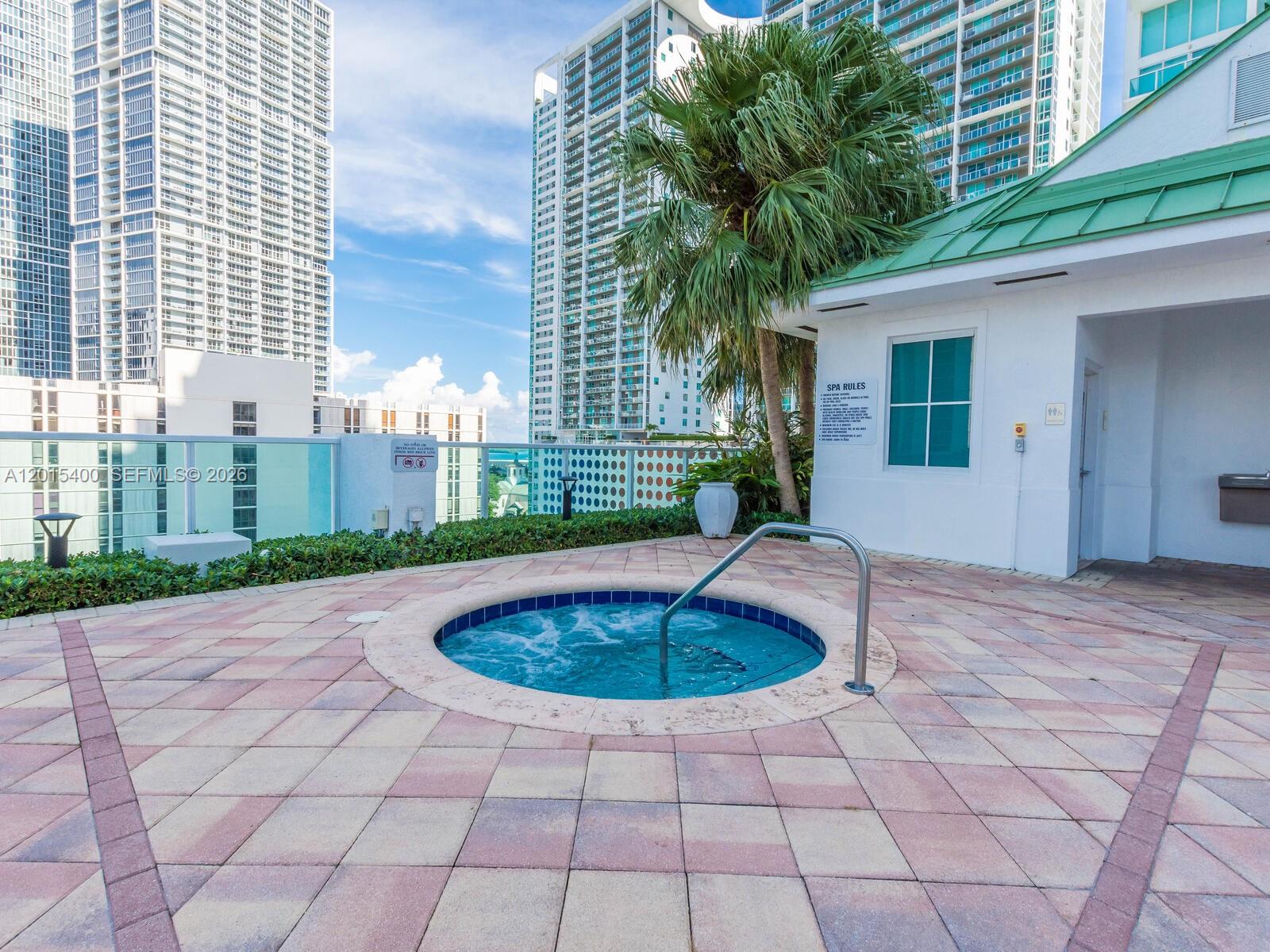 41 SE 5th St #2410 Miami, FL 33131