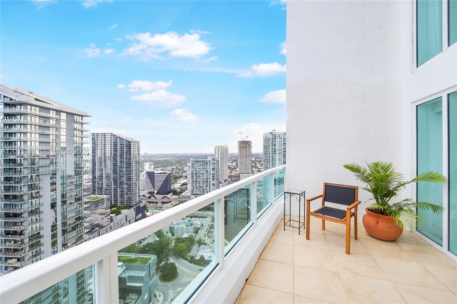 41 SE 5th St #2410 Miami, FL 33131