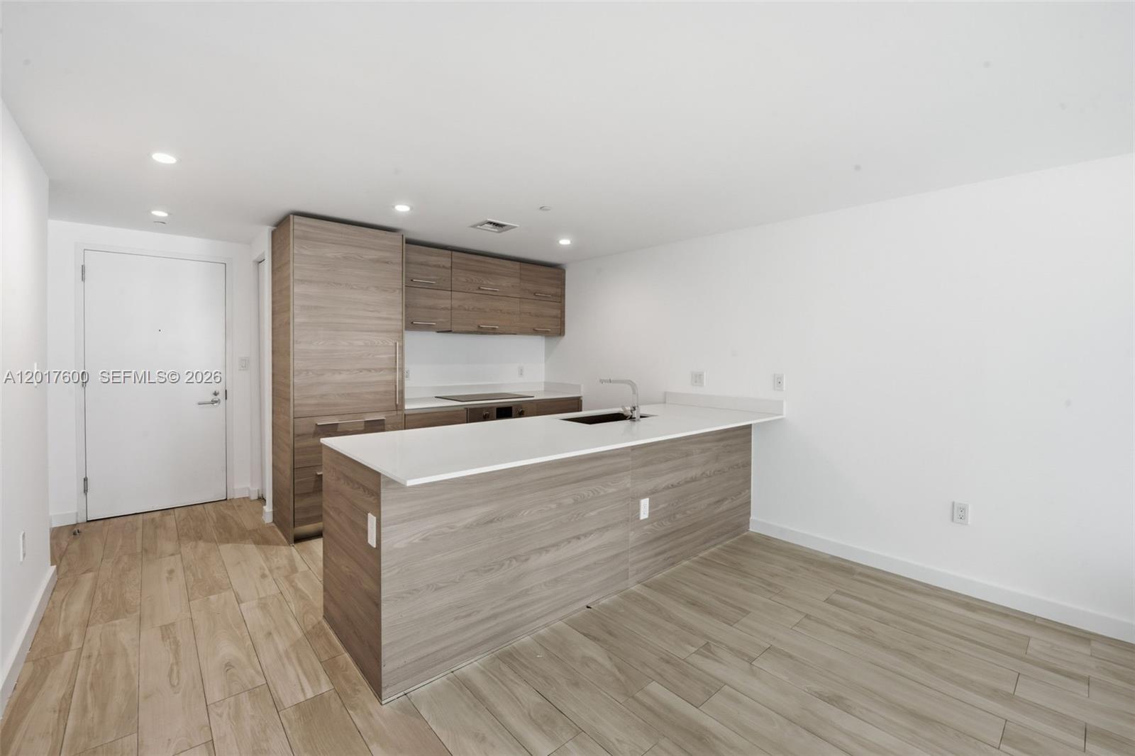 1300 S Miami Ave #1411 Miami, FL 33130