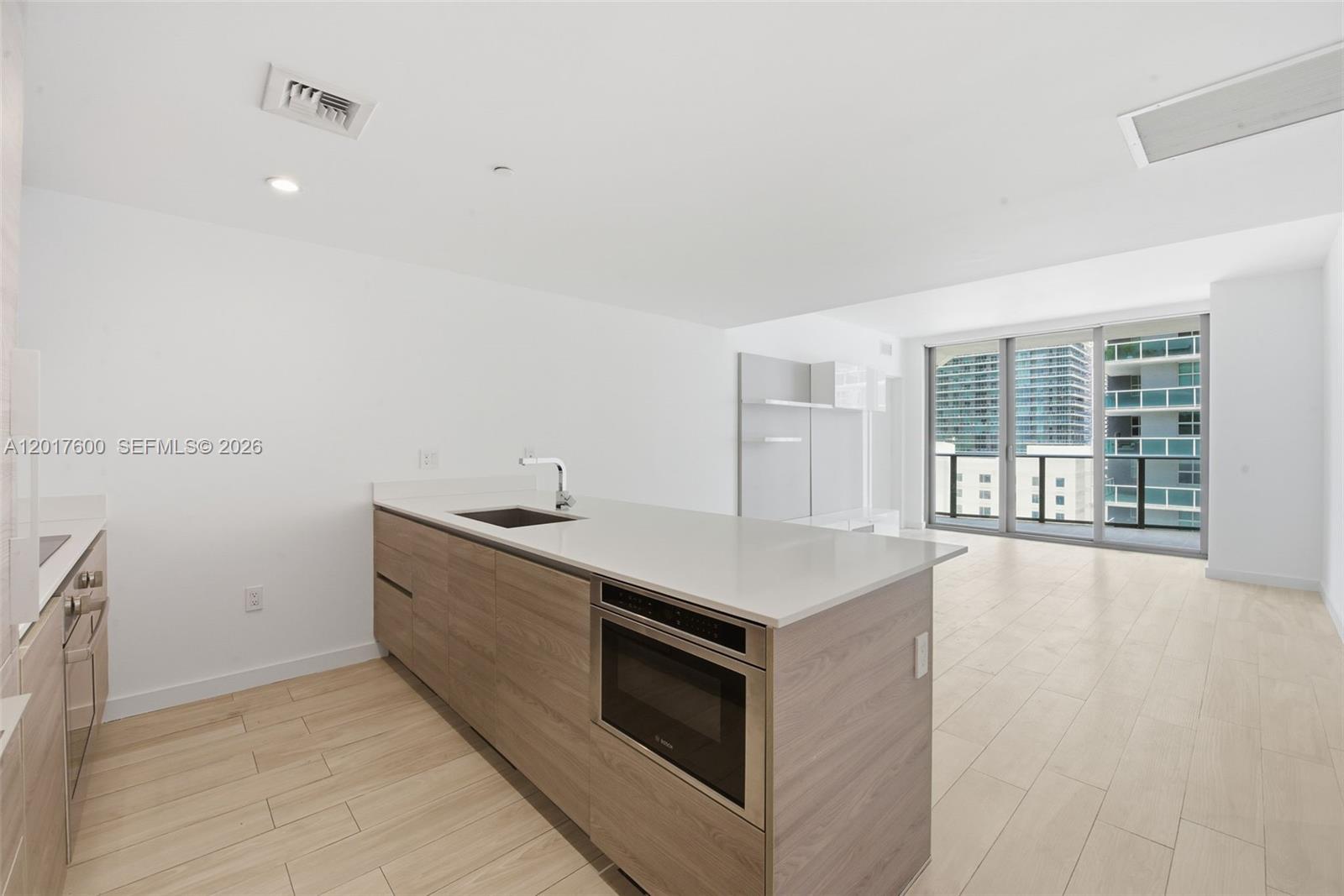 1300 S Miami Ave #1411 Miami, FL 33130