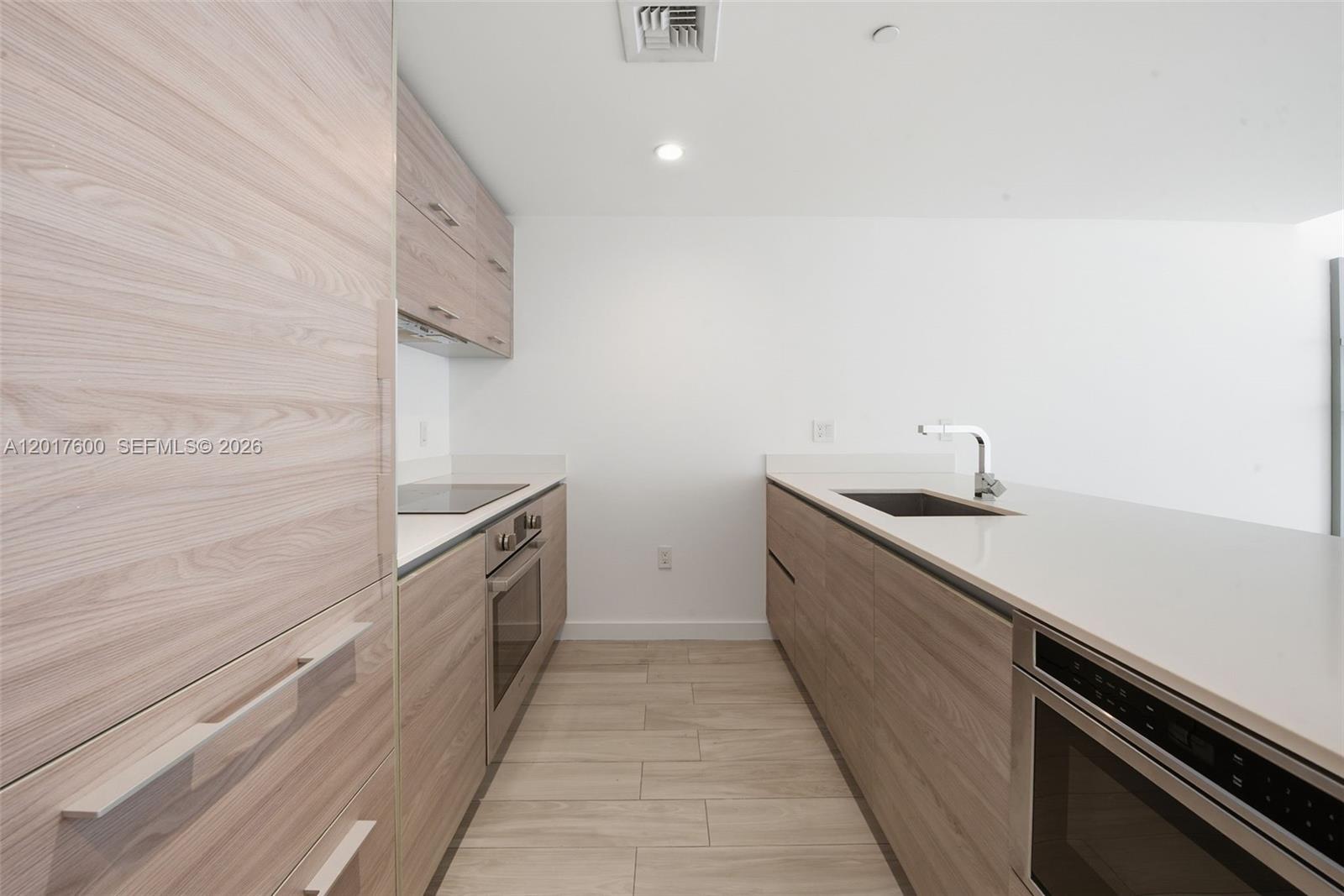 1300 S Miami Ave #1411 Miami, FL 33130