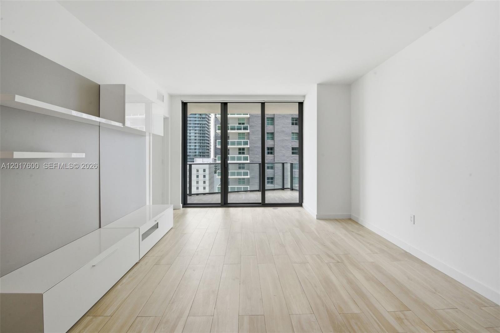 1300 S Miami Ave #1411 Miami, FL 33130