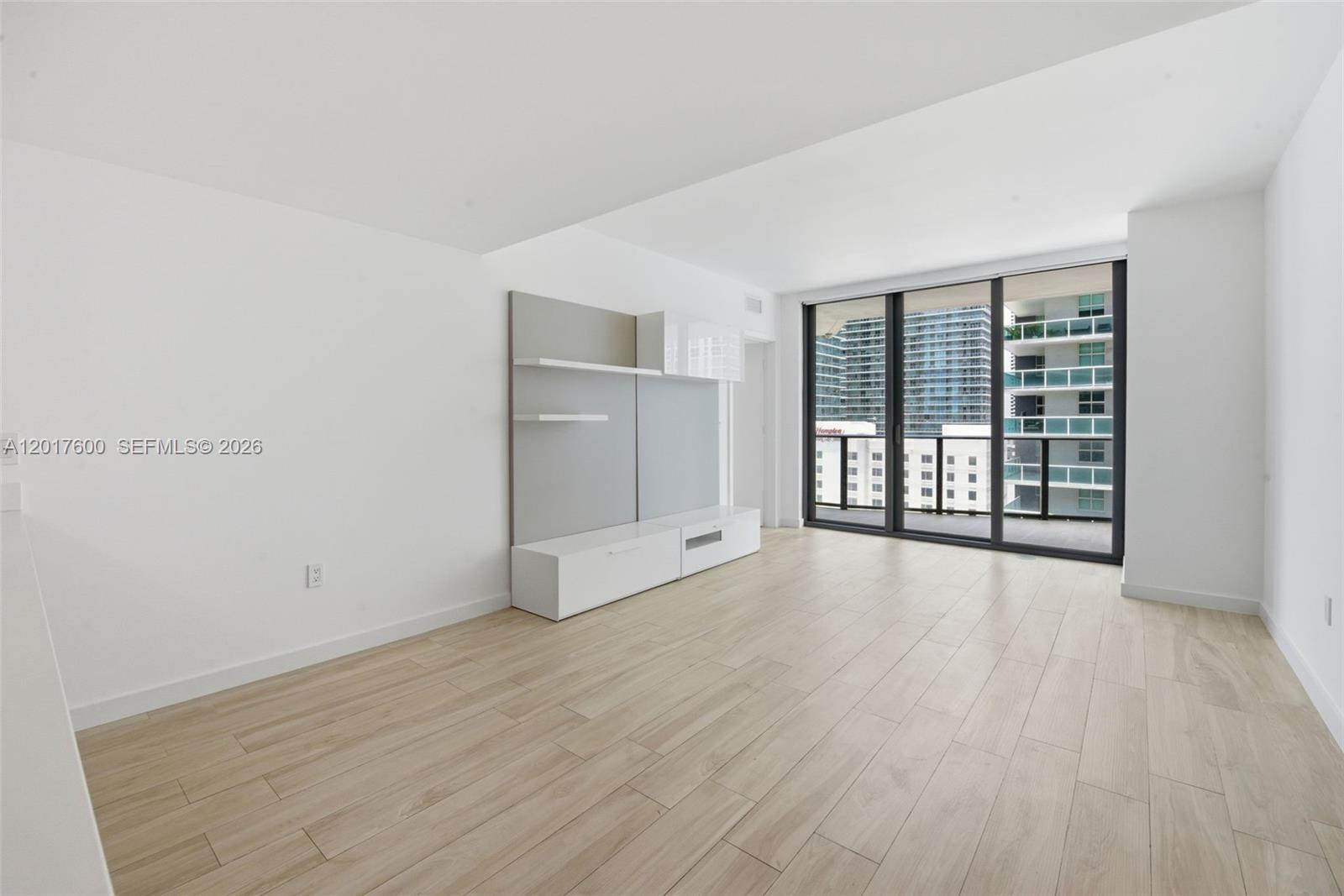 1300 S Miami Ave #1411 Miami, FL 33130