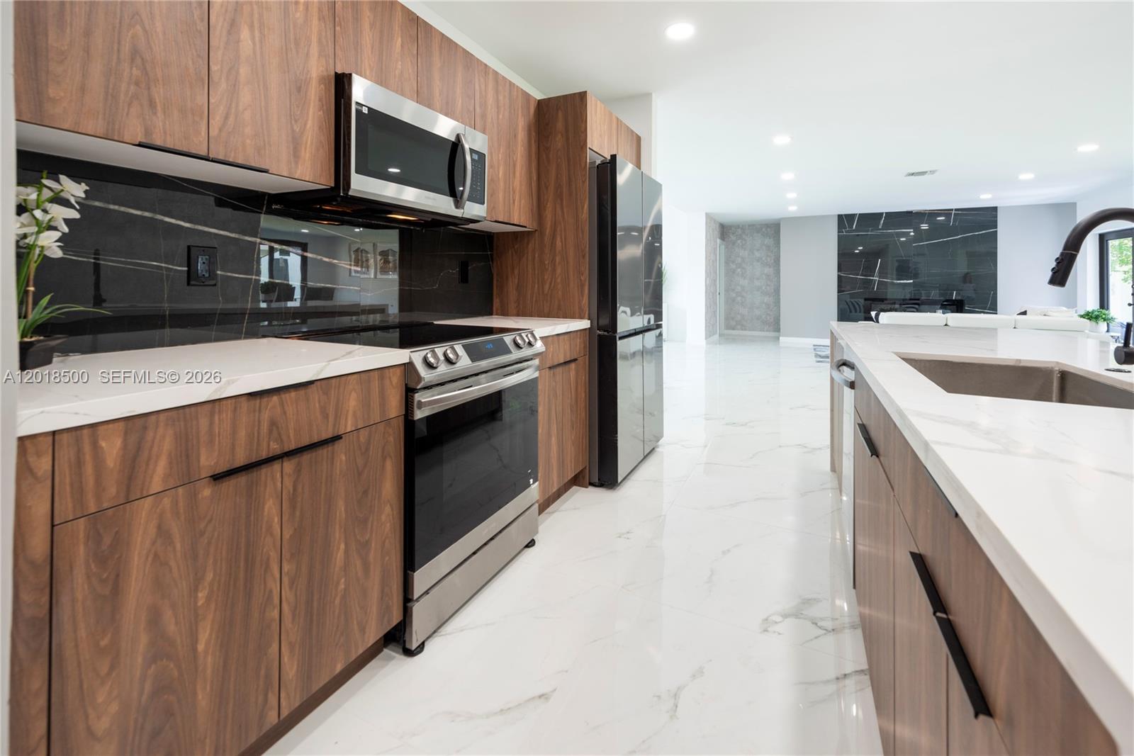 2308 SE 18th St Fort Lauderdale, FL 33316