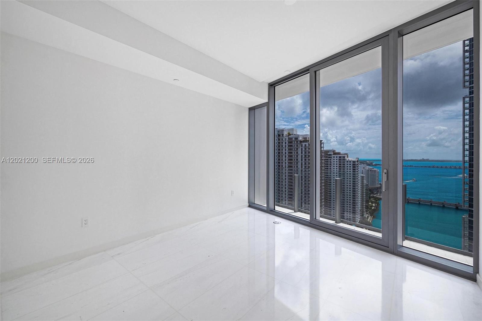 image Aston Martin Residences18