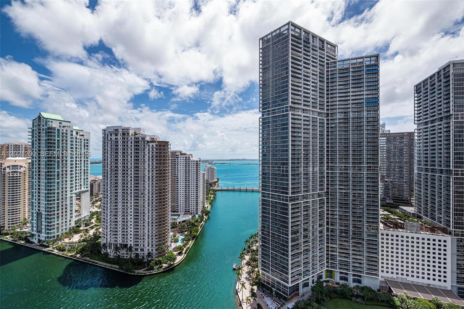 image Aston Martin Residences34