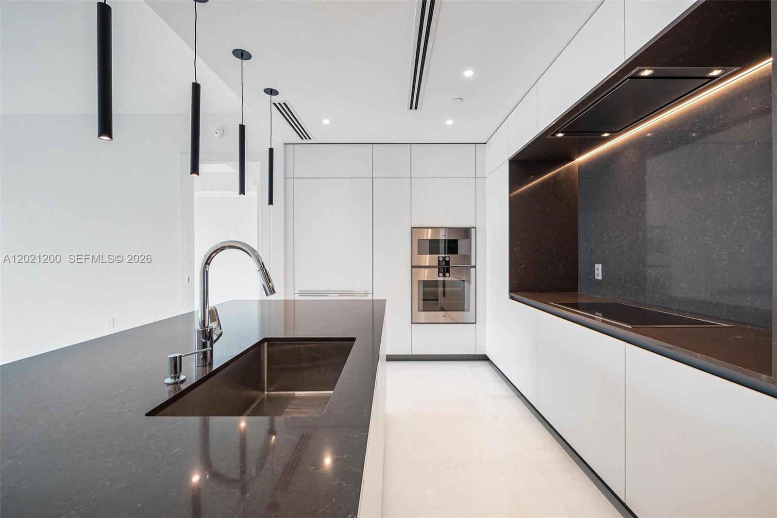 image Aston Martin Residences5