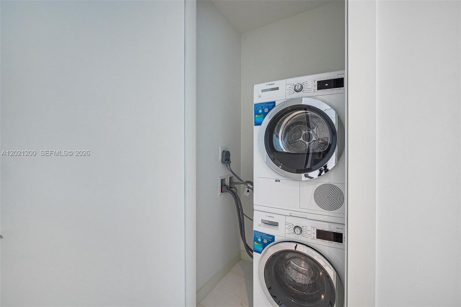 image Aston Martin Residences7