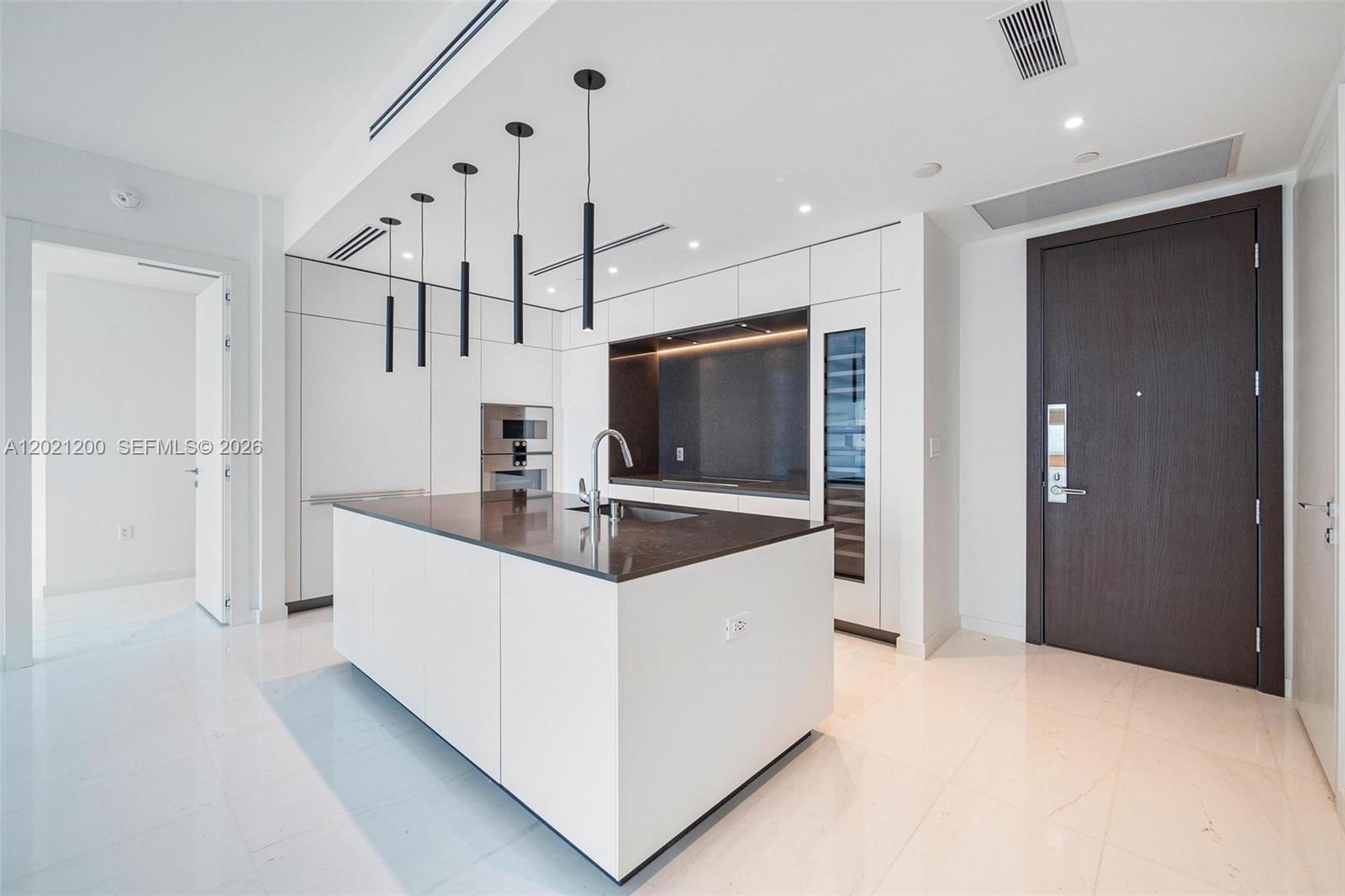 image Aston Martin Residences8