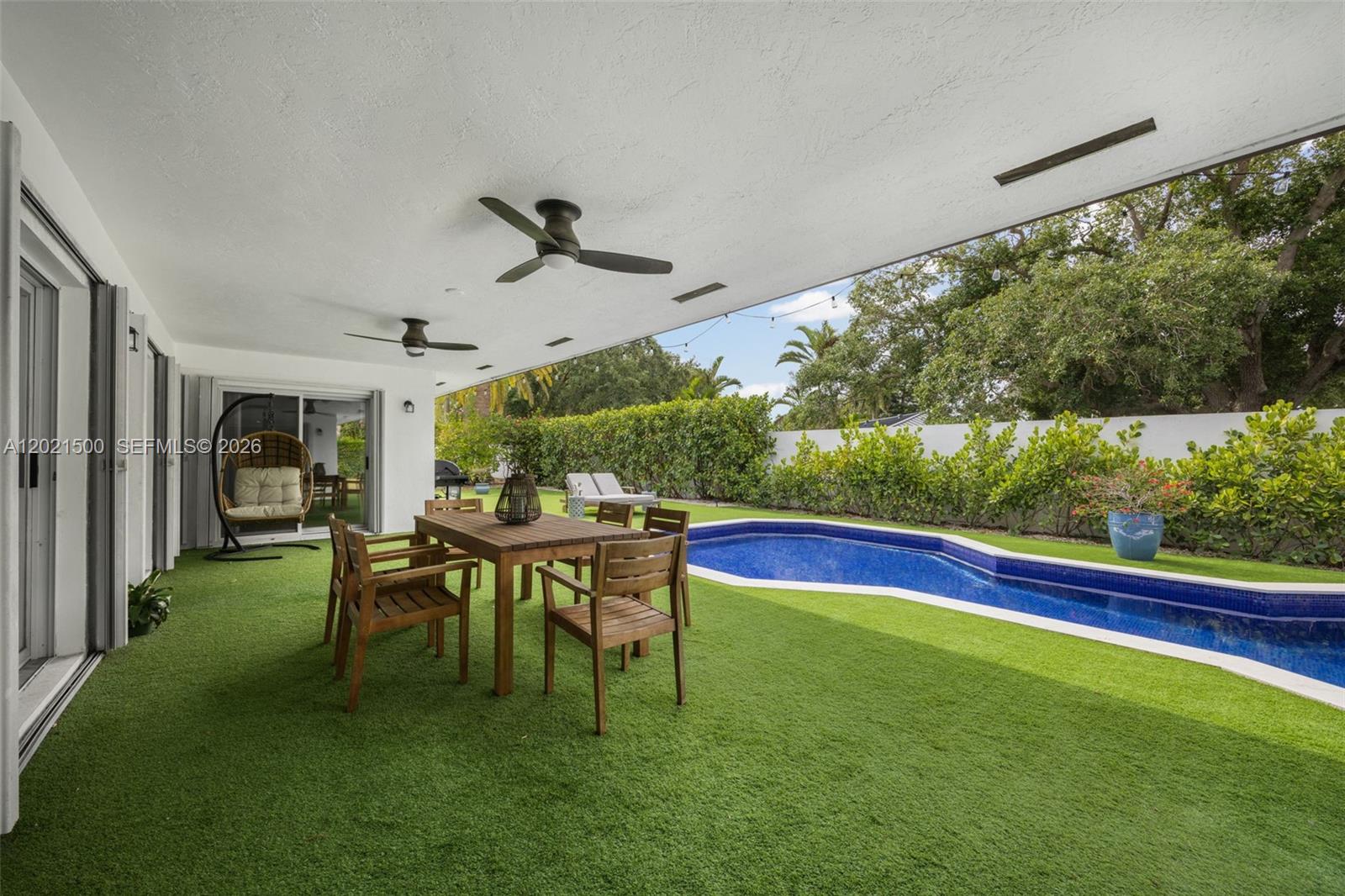 7400 SW 170th Ter Palmetto Bay, FL 33157