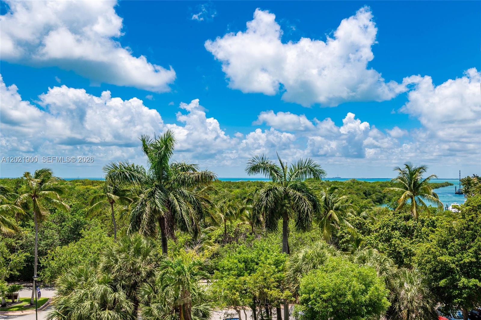 1121 Crandon Blvd #E405 Key Biscayne, FL 33149