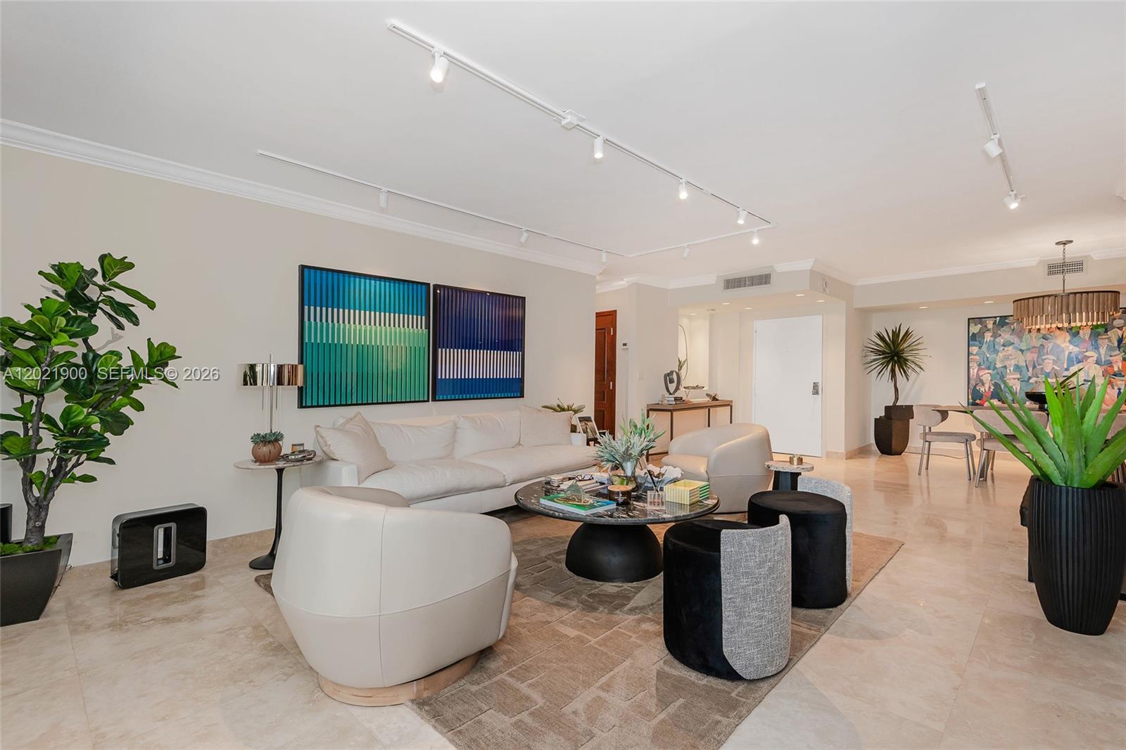 1121 Crandon Blvd #E405 Key Biscayne, FL 33149