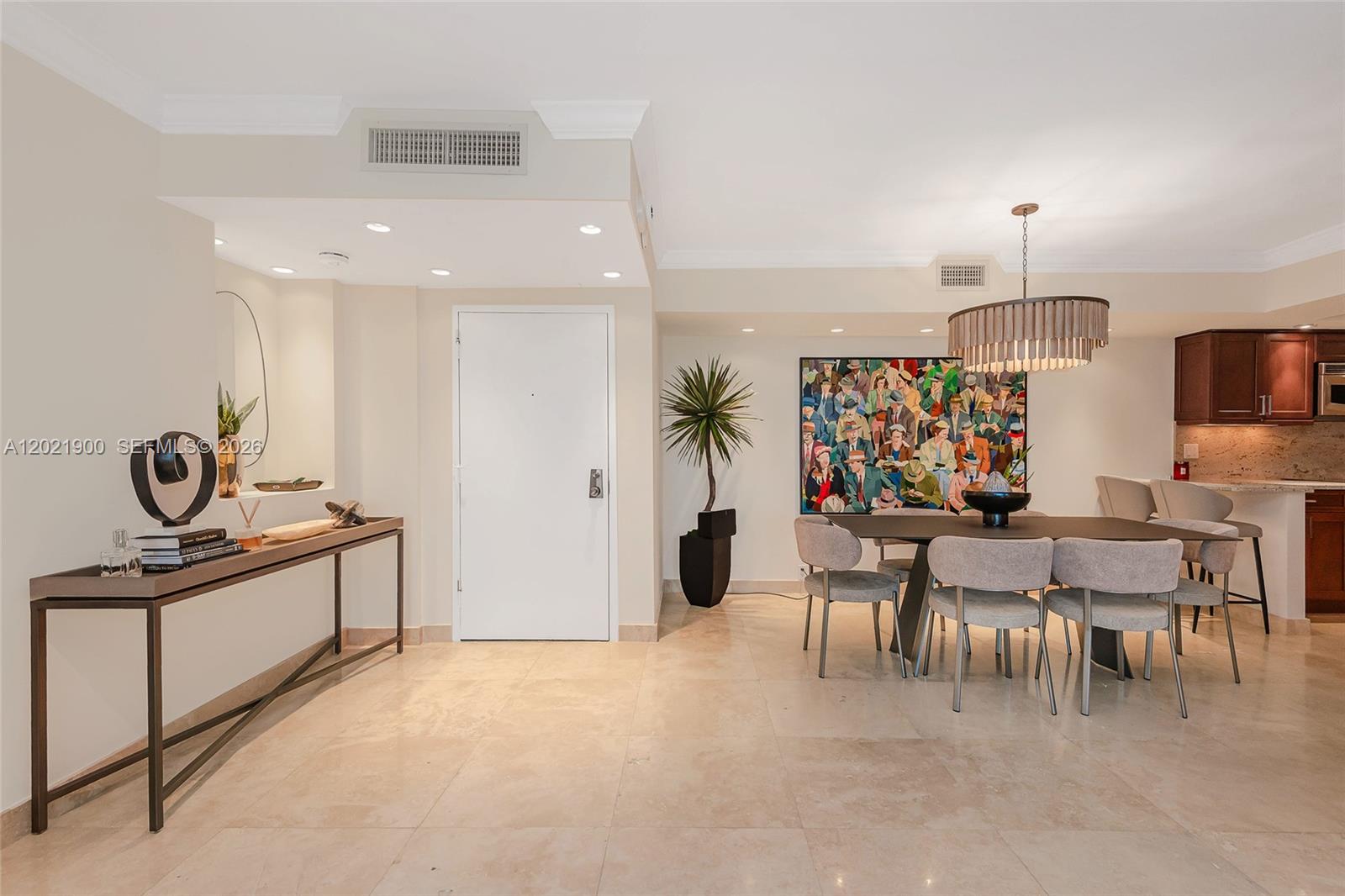 1121 Crandon Blvd #E405 Key Biscayne, FL 33149