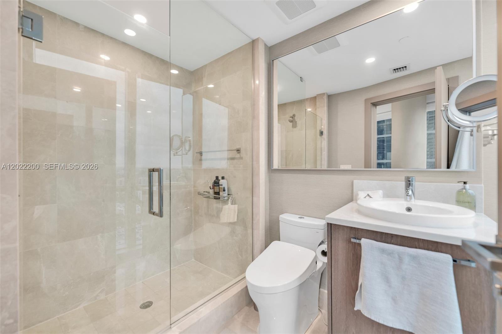 17121 Collins Ave #2708 Sunny Isles Beach, FL 33160