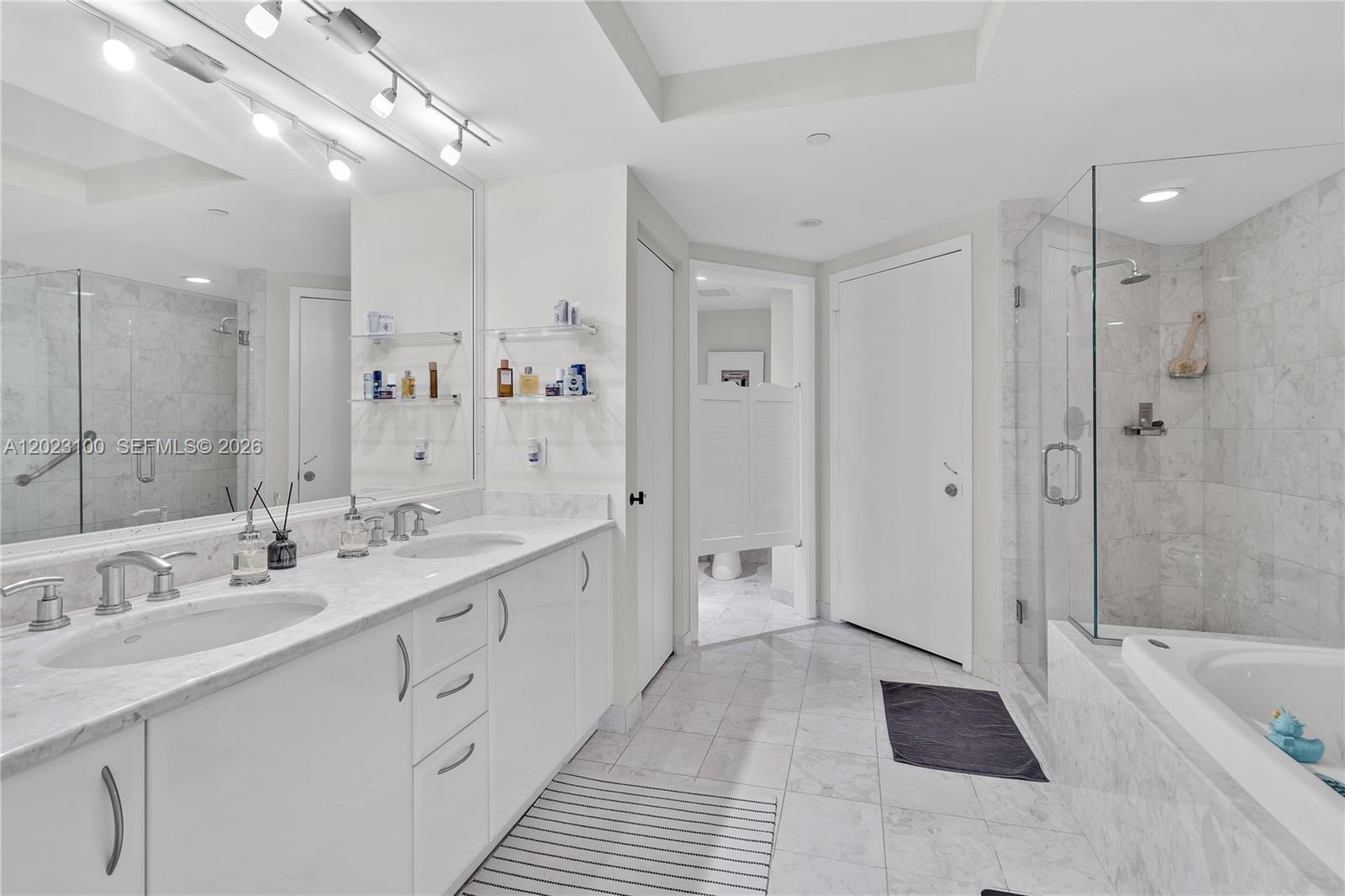 1331 Brickell Bay Dr #2007 Miami, FL 33131