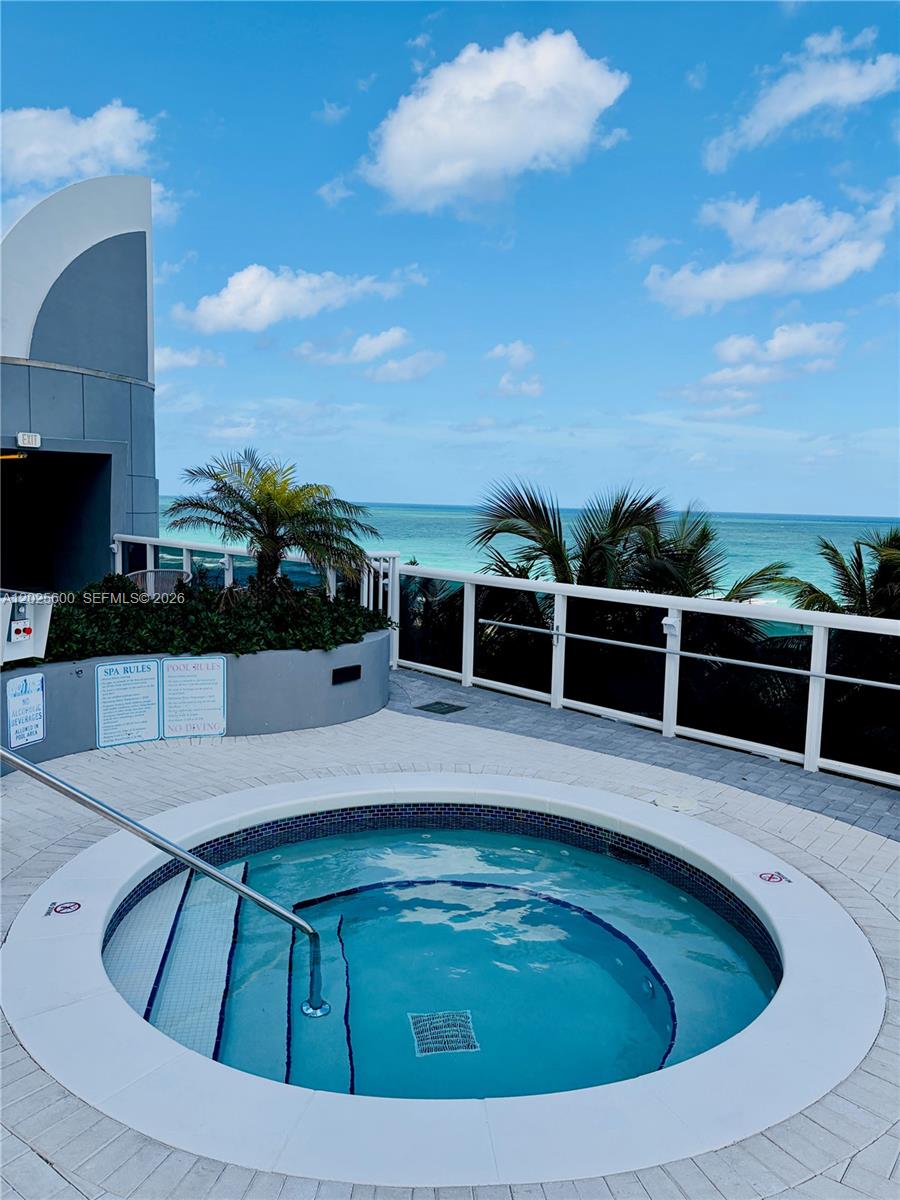 6301 Collins Ave #1207 Miami Beach, FL 33141