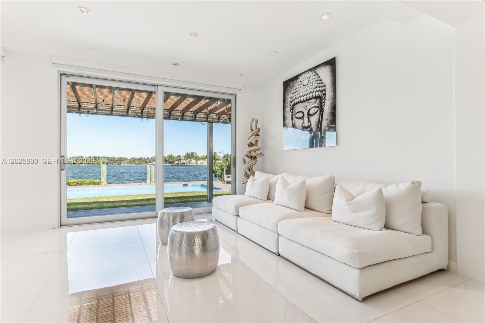 1231 Stillwater Dr Miami Beach, FL 33141