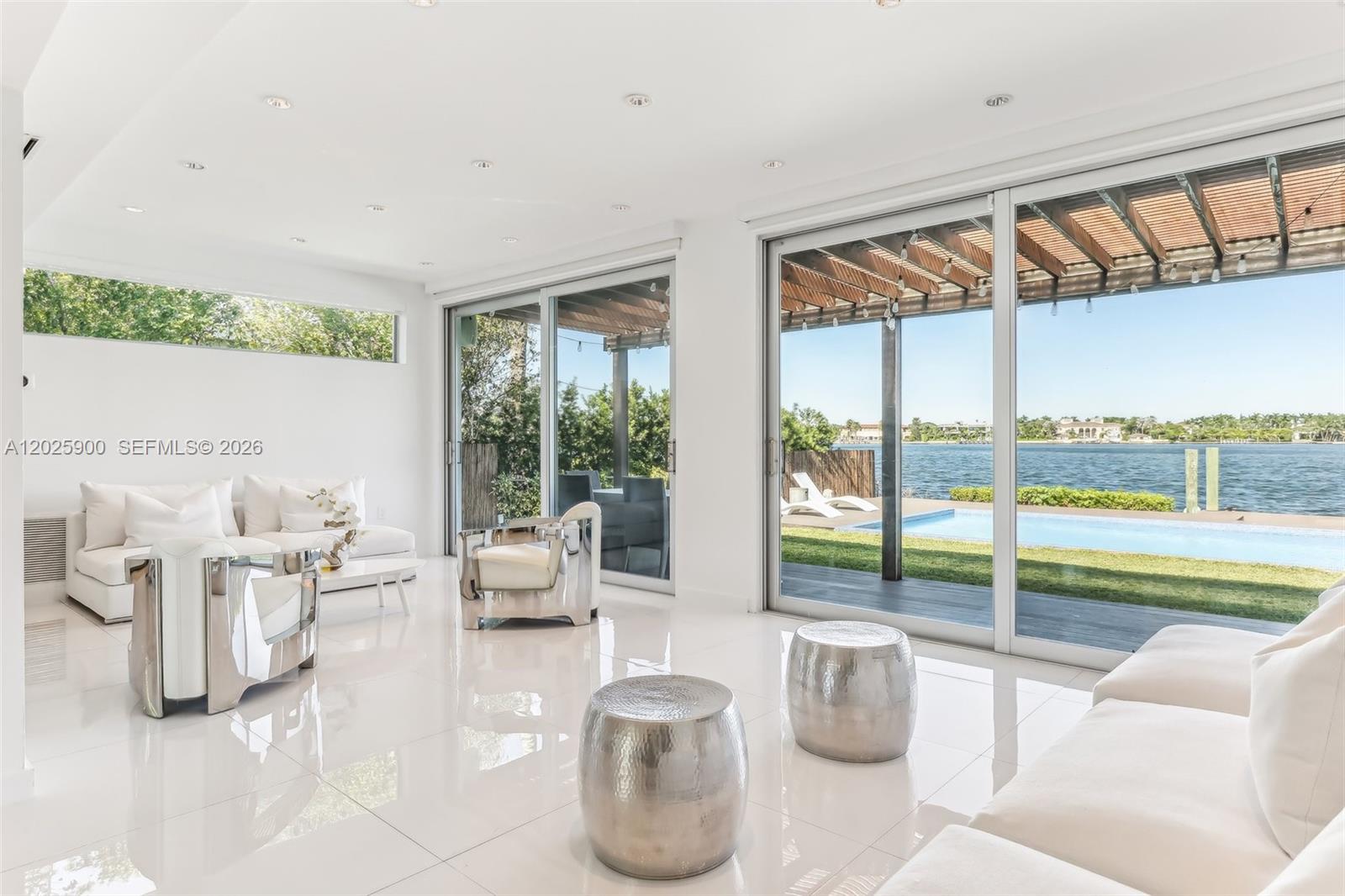 1231 Stillwater Dr Miami Beach, FL 33141