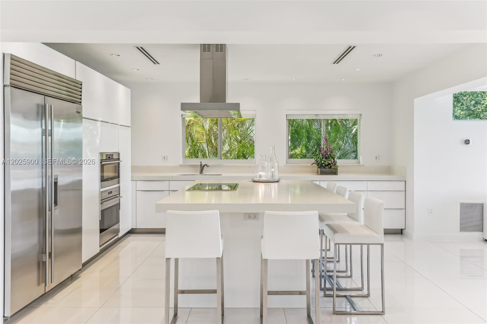 1231 Stillwater Dr Miami Beach, FL 33141
