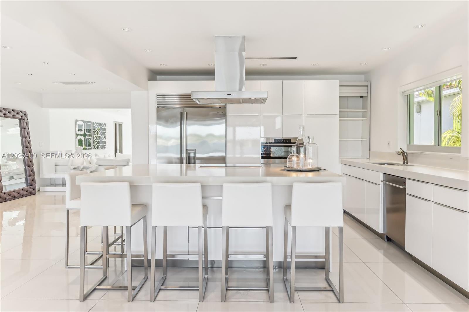 1231 Stillwater Dr Miami Beach, FL 33141