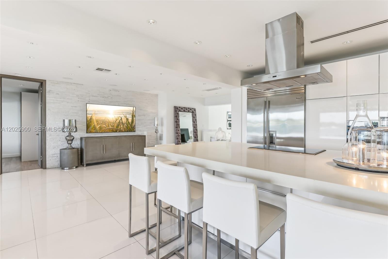 1231 Stillwater Dr Miami Beach, FL 33141