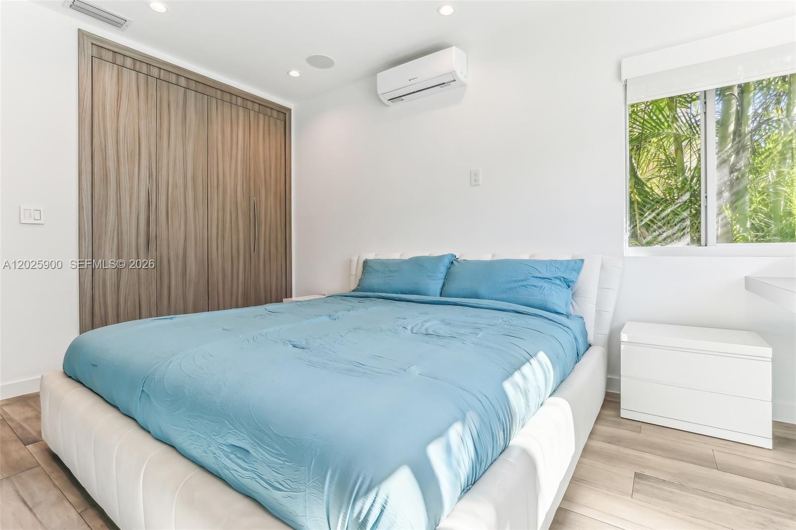 1231 Stillwater Dr Miami Beach, FL 33141