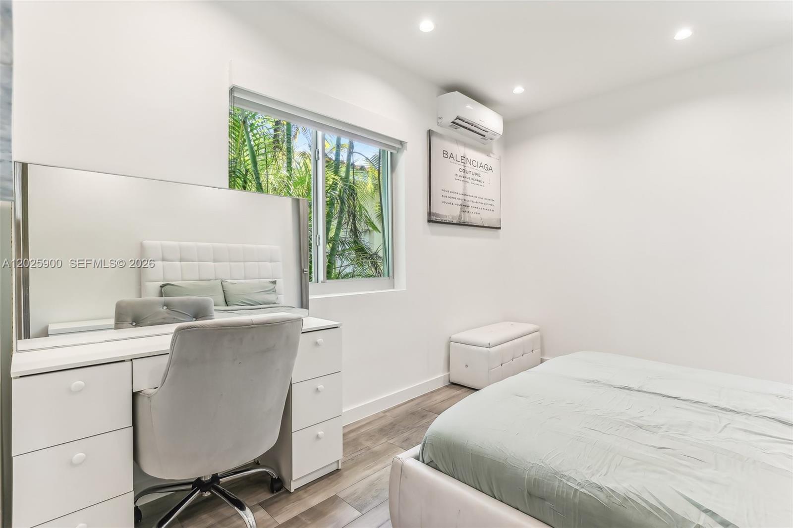 1231 Stillwater Dr Miami Beach, FL 33141