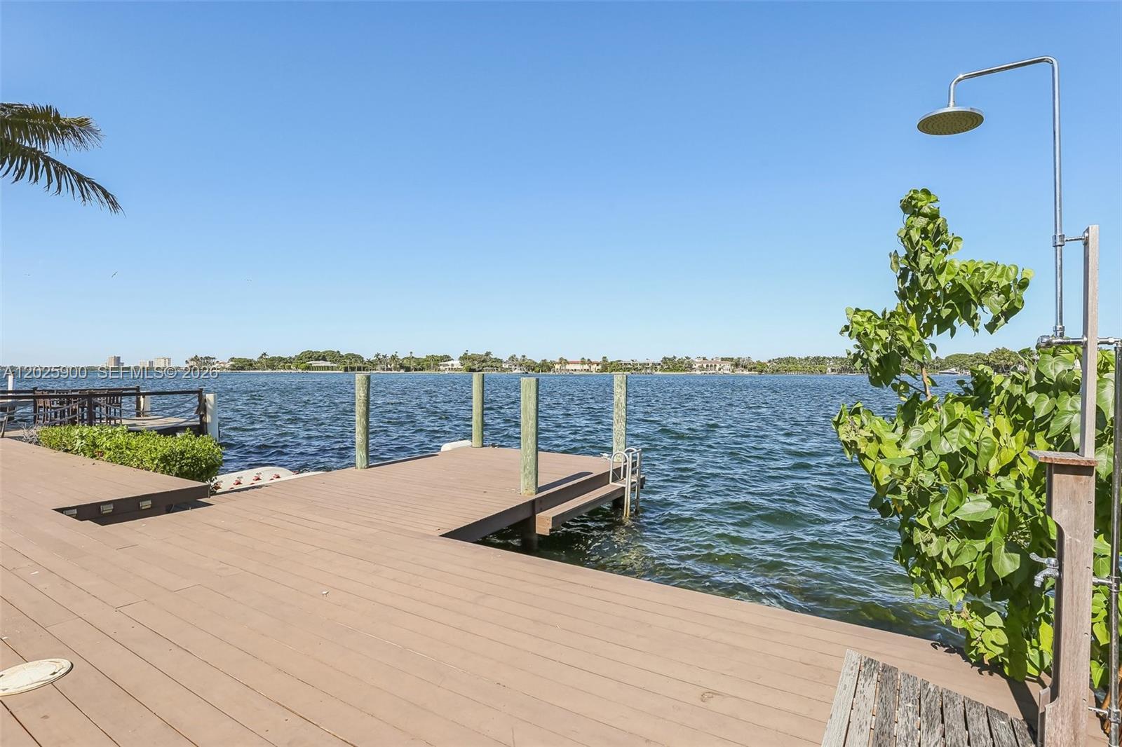 1231 Stillwater Dr Miami Beach, FL 33141