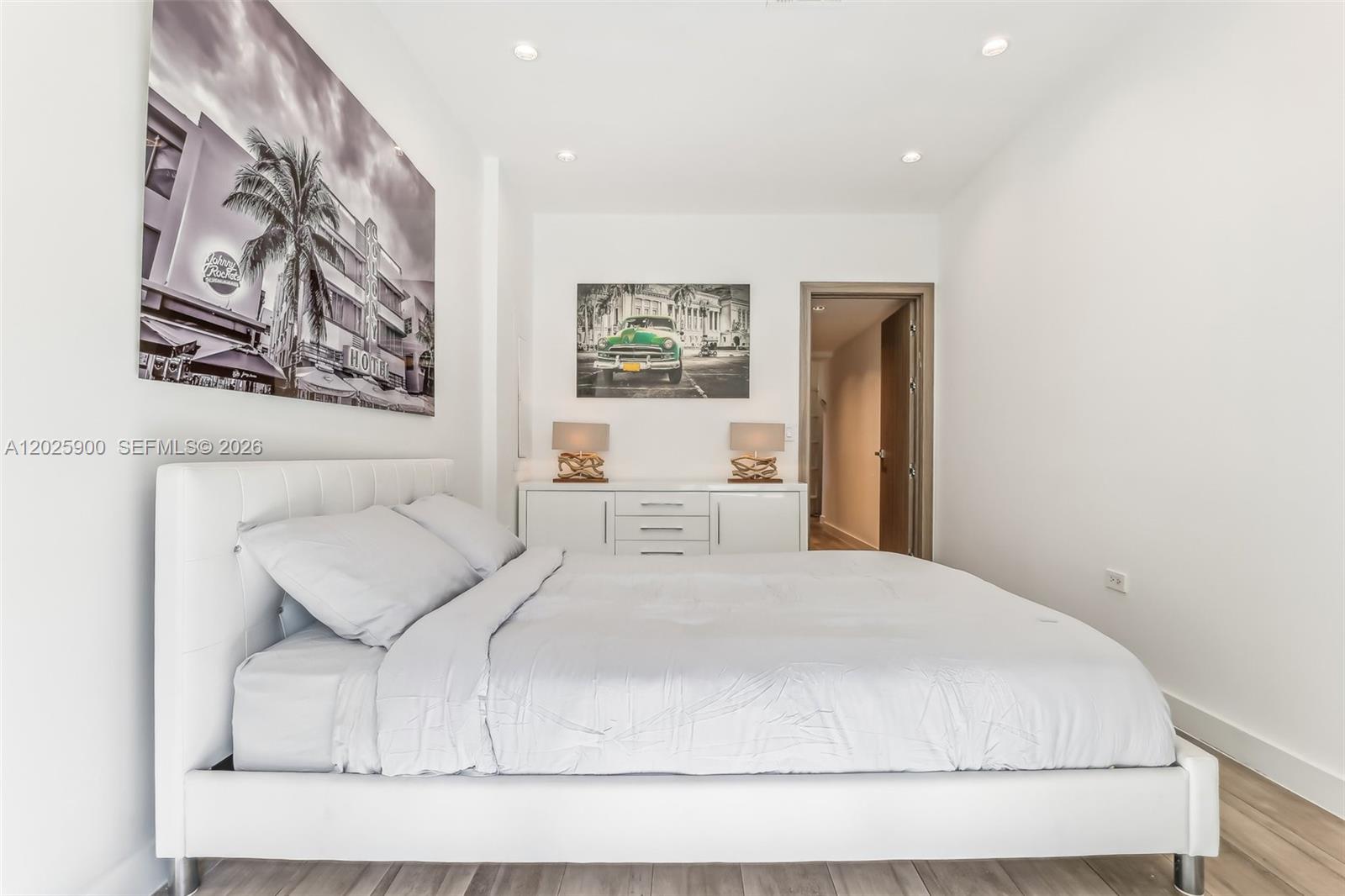1231 Stillwater Dr Miami Beach, FL 33141