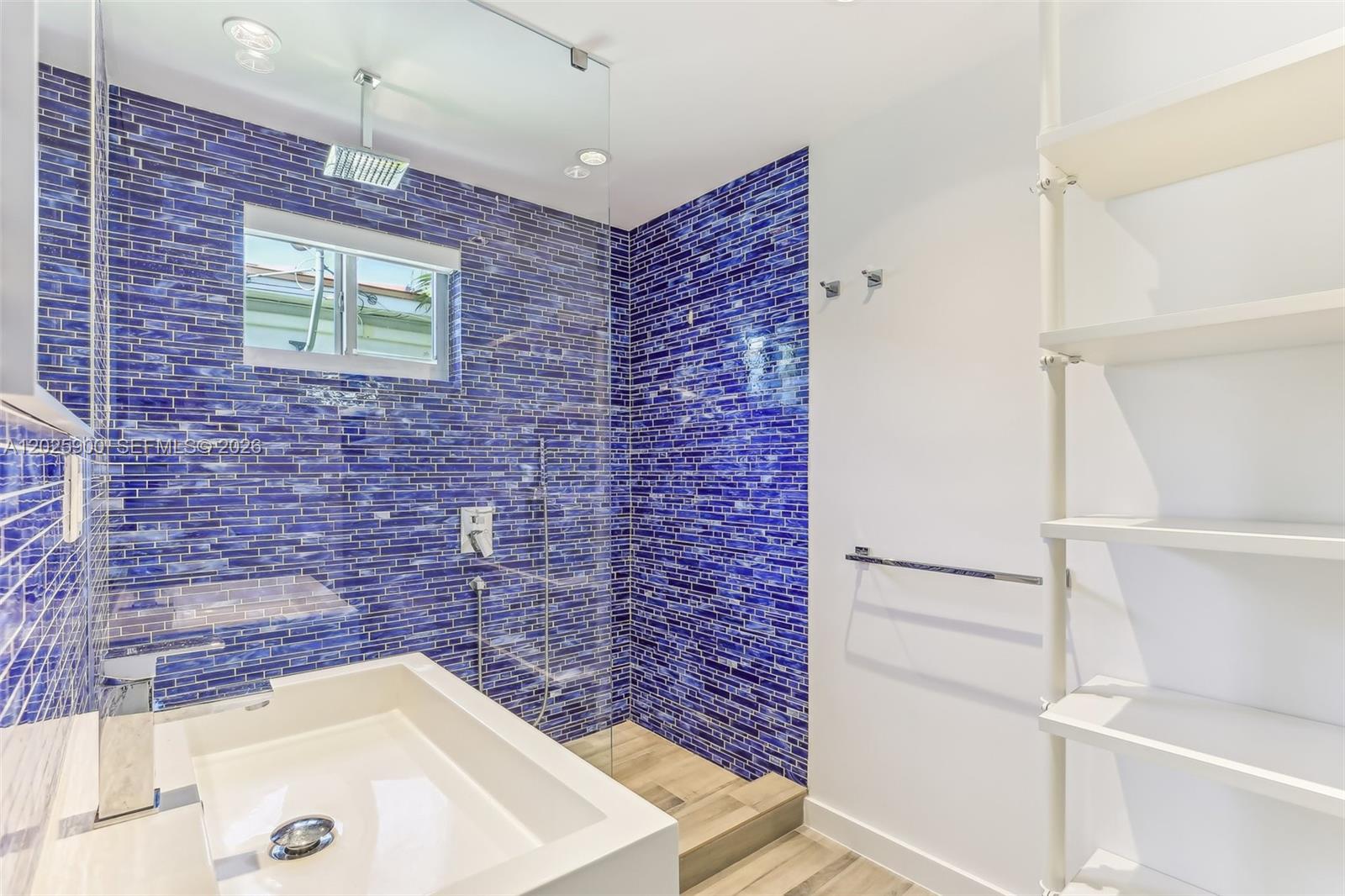 1231 Stillwater Dr Miami Beach, FL 33141