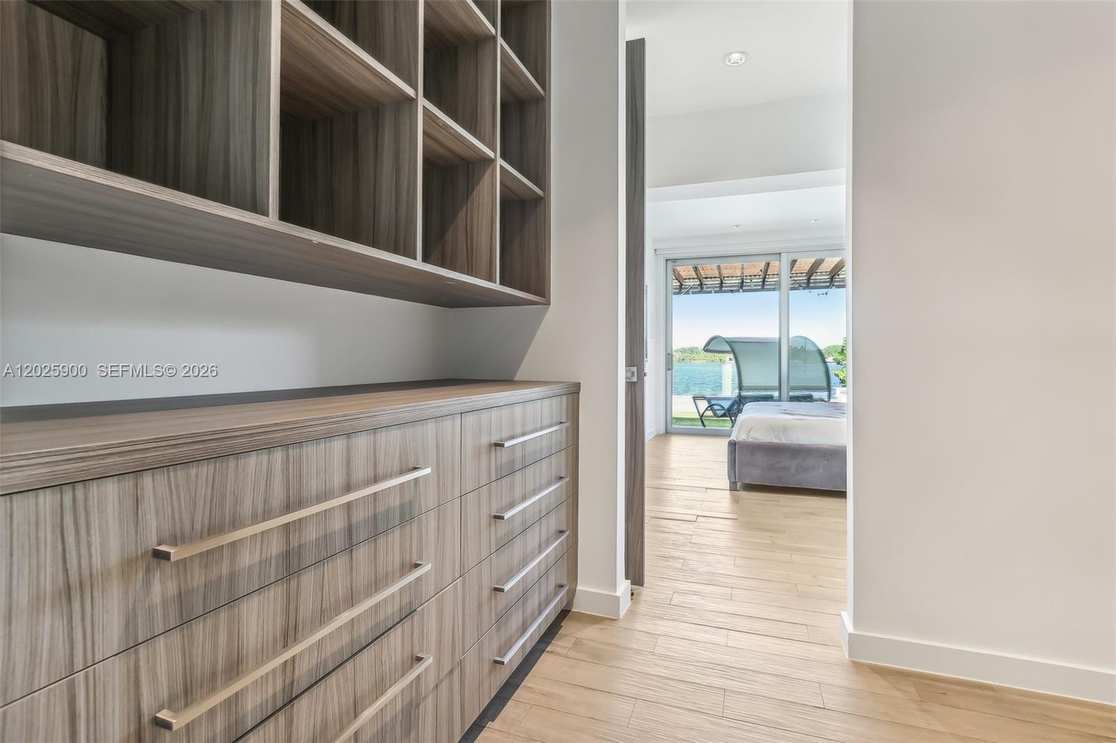 1231 Stillwater Dr Miami Beach, FL 33141