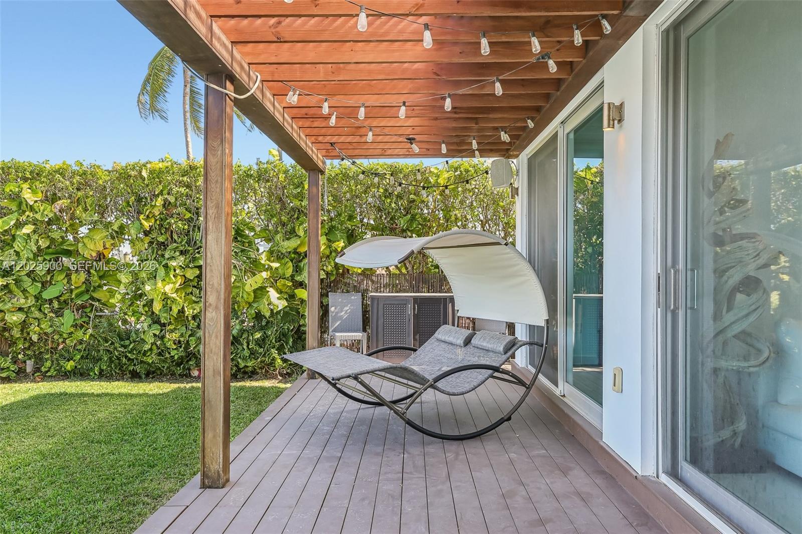 1231 Stillwater Dr Miami Beach, FL 33141