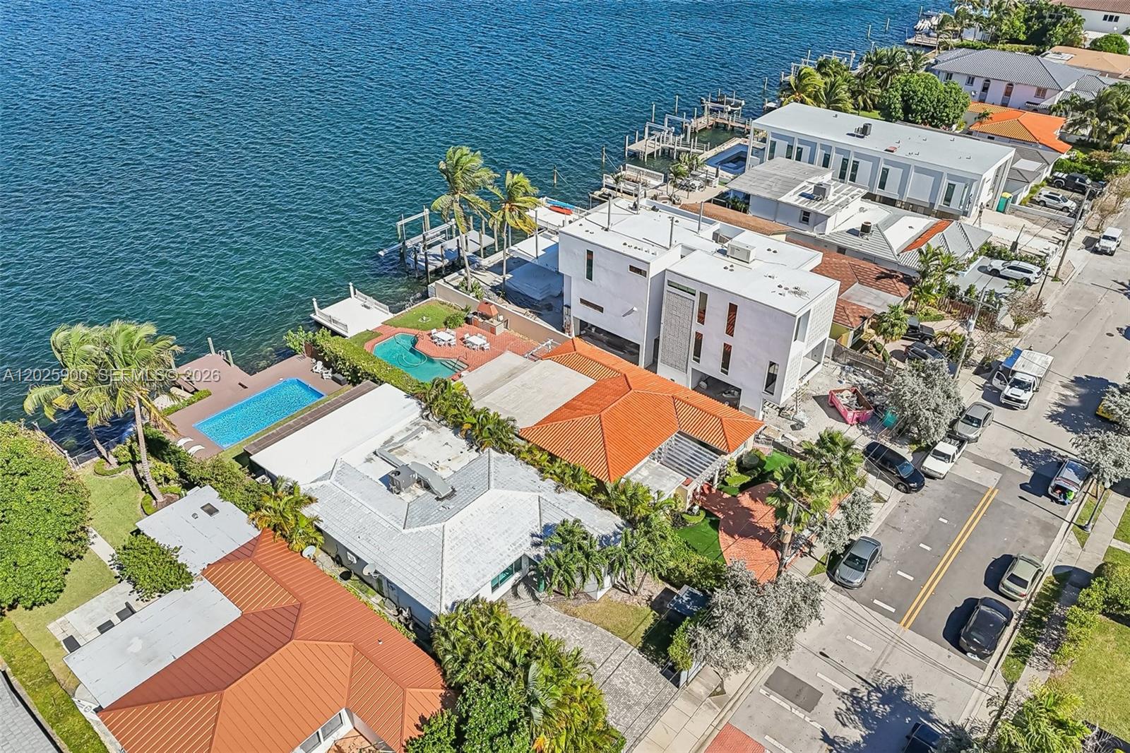 1231 Stillwater Dr Miami Beach, FL 33141