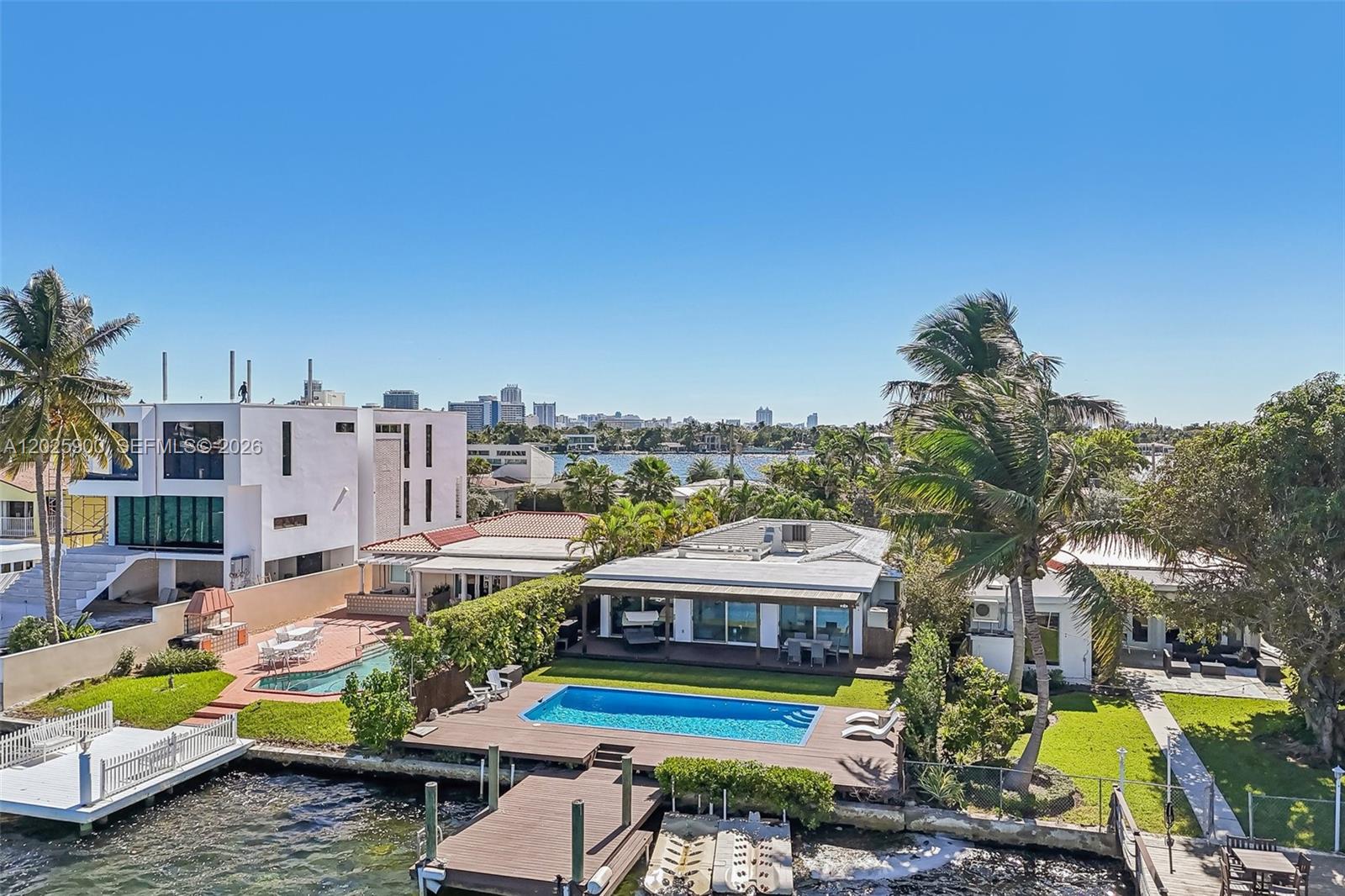1231 Stillwater Dr Miami Beach, FL 33141