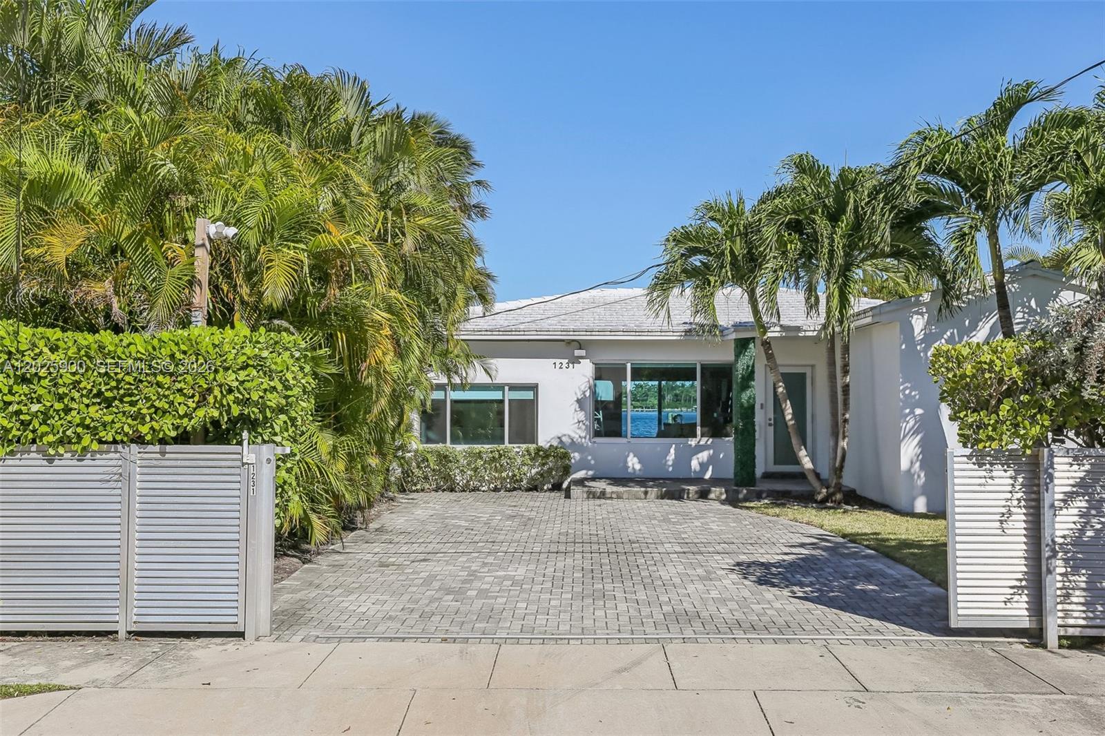 1231 Stillwater Dr Miami Beach, FL 33141