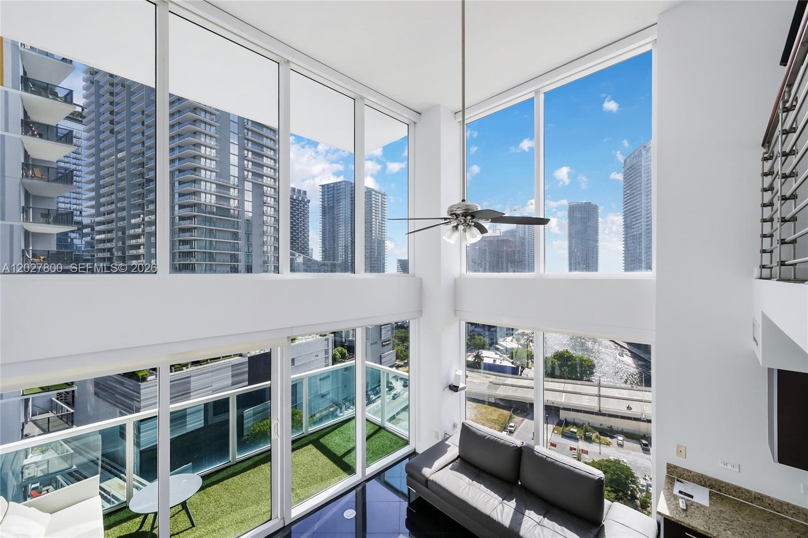 41 SE 5th St #1116 Miami, FL 33131
