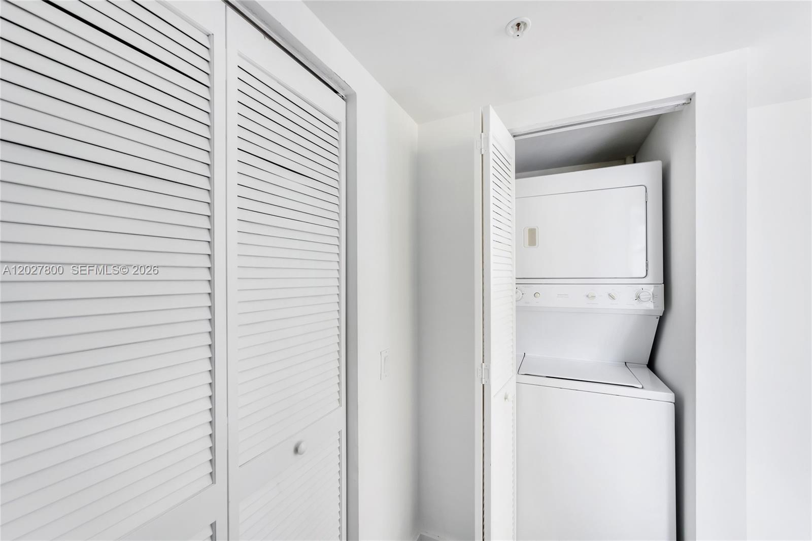 41 SE 5th St #1116 Miami, FL 33131