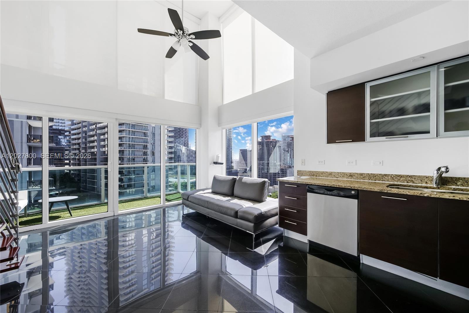 41 SE 5th St #1116 Miami, FL 33131