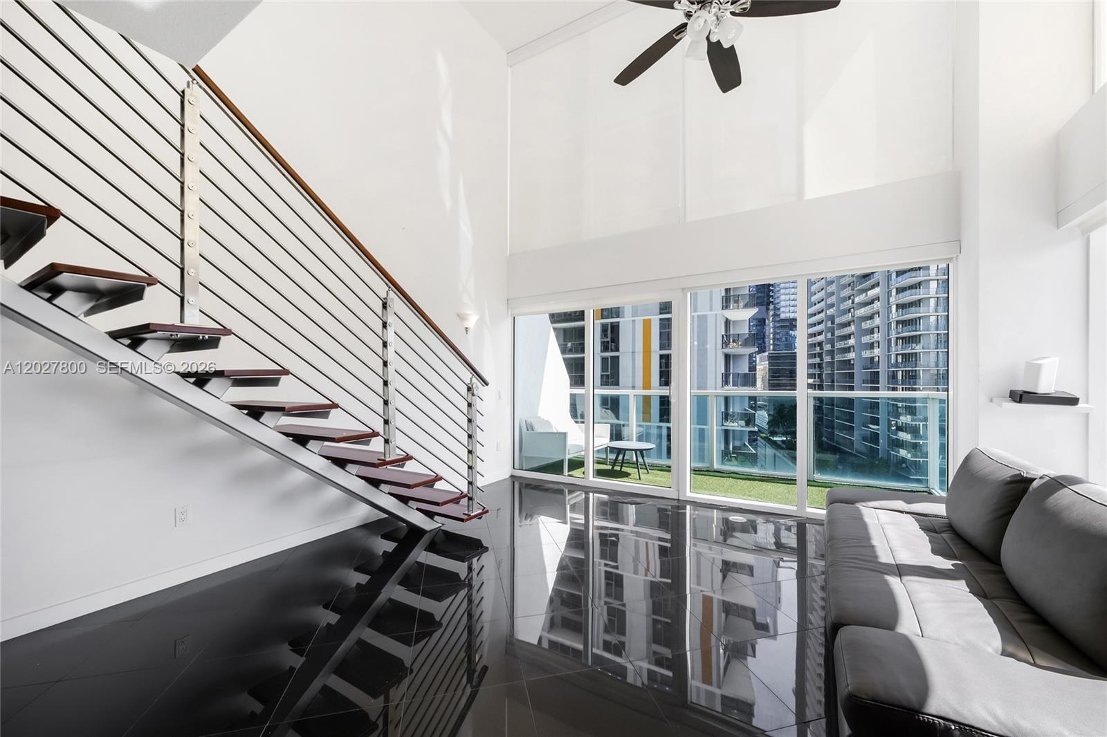 41 SE 5th St #1116 Miami, FL 33131
