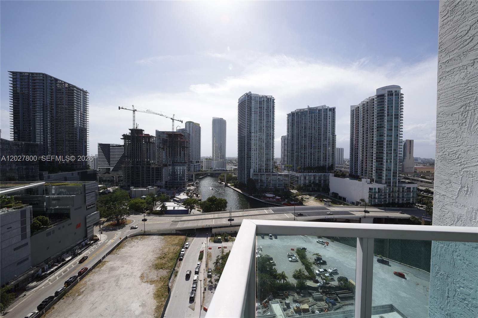 41 SE 5th St #1116 Miami, FL 33131
