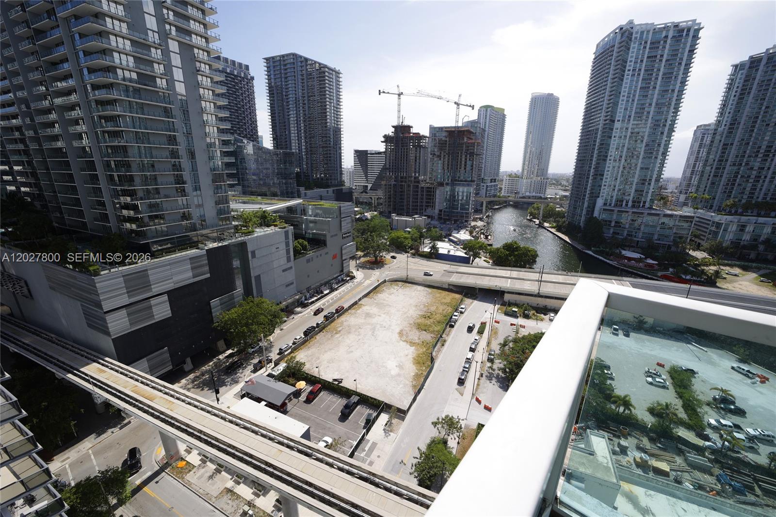 41 SE 5th St #1116 Miami, FL 33131
