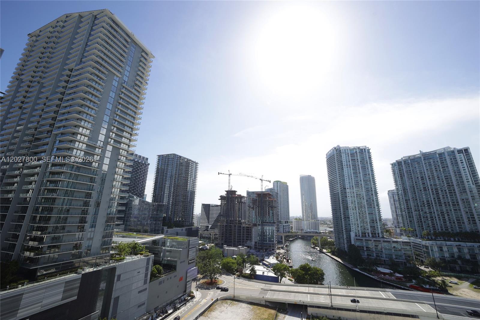 41 SE 5th St #1116 Miami, FL 33131