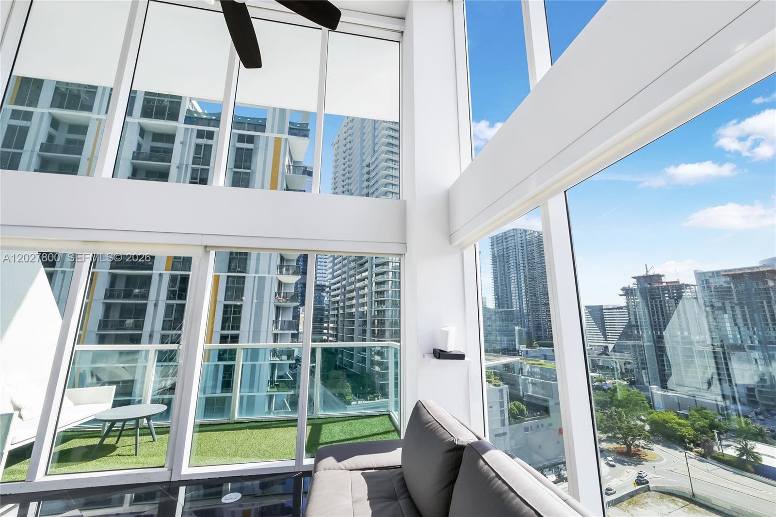41 SE 5th St #1116 Miami, FL 33131
