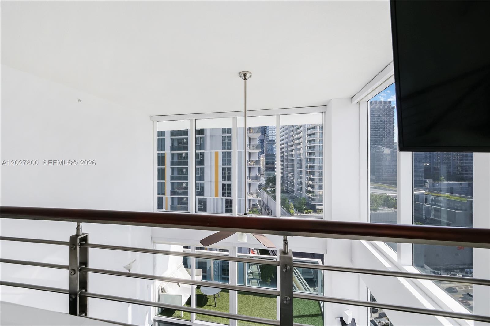 41 SE 5th St #1116 Miami, FL 33131