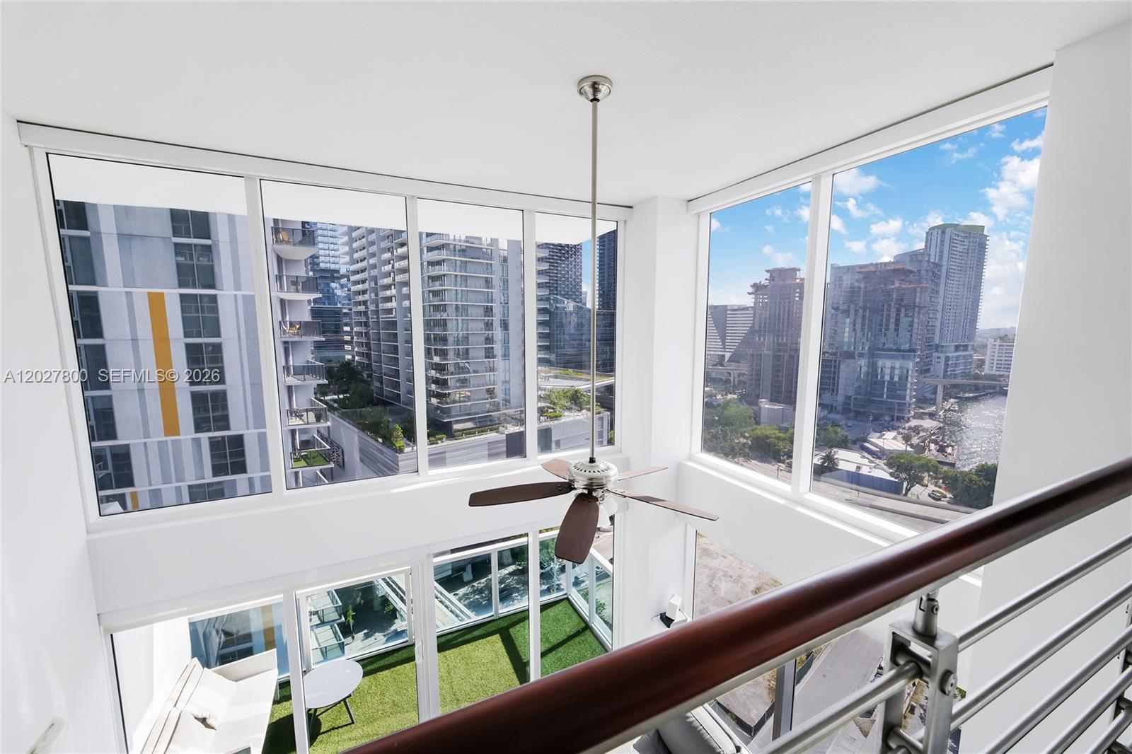 41 SE 5th St #1116 Miami, FL 33131